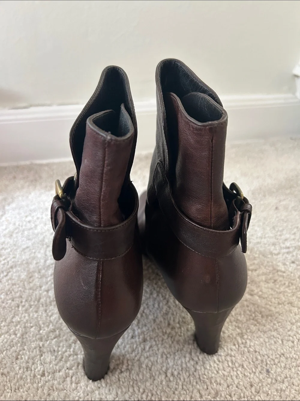 Women's Stuart Weitzman esme belted boot